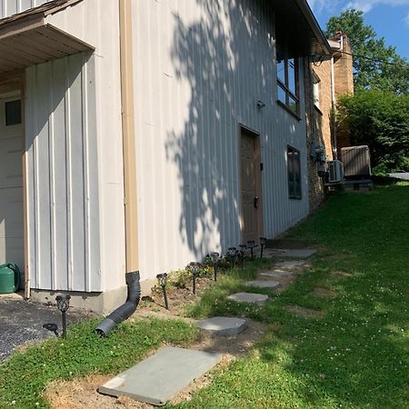 2 Bedroom Apartment- Close To Hershey Park, Hollywood Casino And Downtown Harrisburg Bagian luar foto