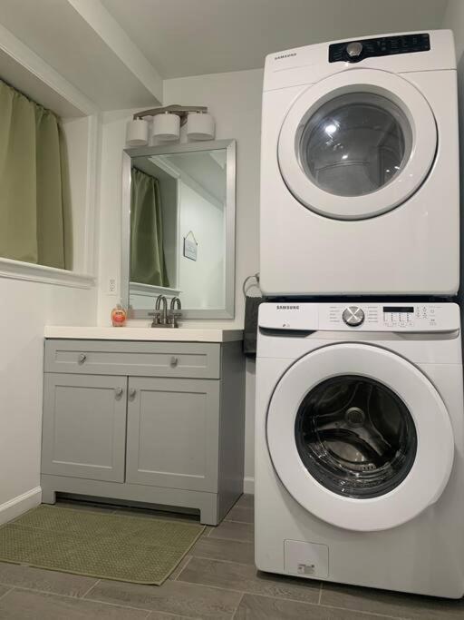 2 Bedroom Apartment- Close To Hershey Park, Hollywood Casino And Downtown Harrisburg Bagian luar foto
