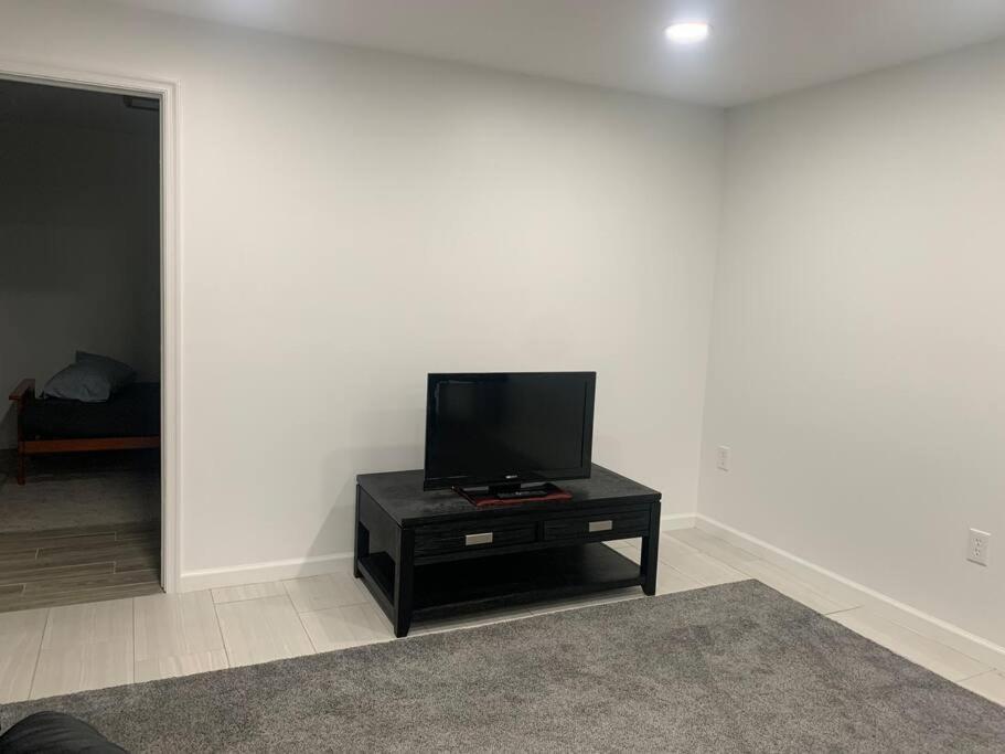 2 Bedroom Apartment- Close To Hershey Park, Hollywood Casino And Downtown Harrisburg Bagian luar foto