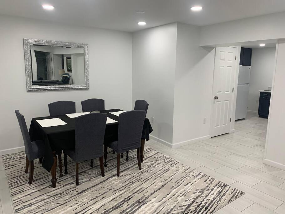 2 Bedroom Apartment- Close To Hershey Park, Hollywood Casino And Downtown Harrisburg Bagian luar foto