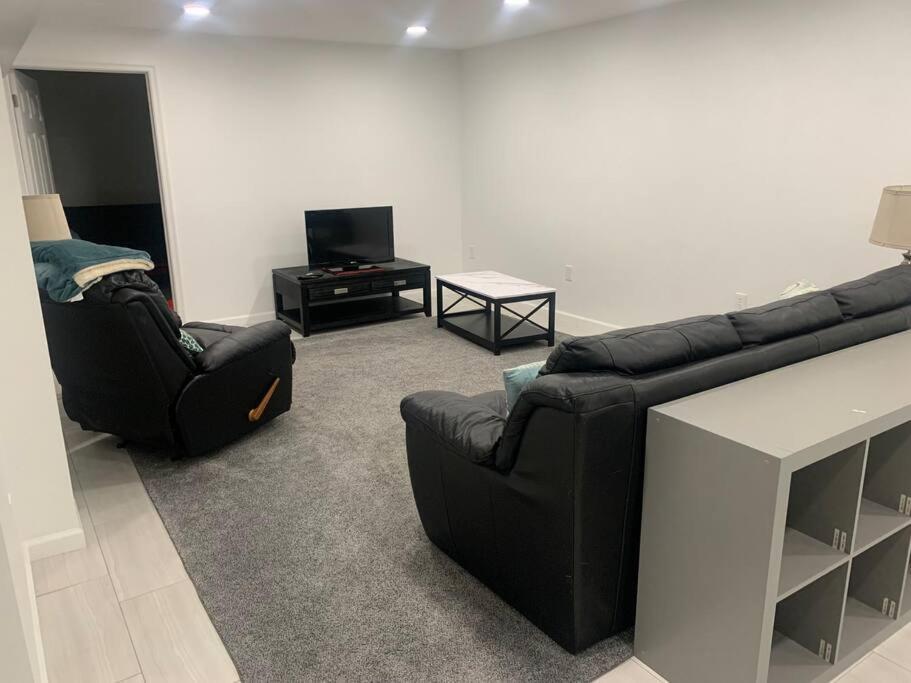 2 Bedroom Apartment- Close To Hershey Park, Hollywood Casino And Downtown Harrisburg Bagian luar foto